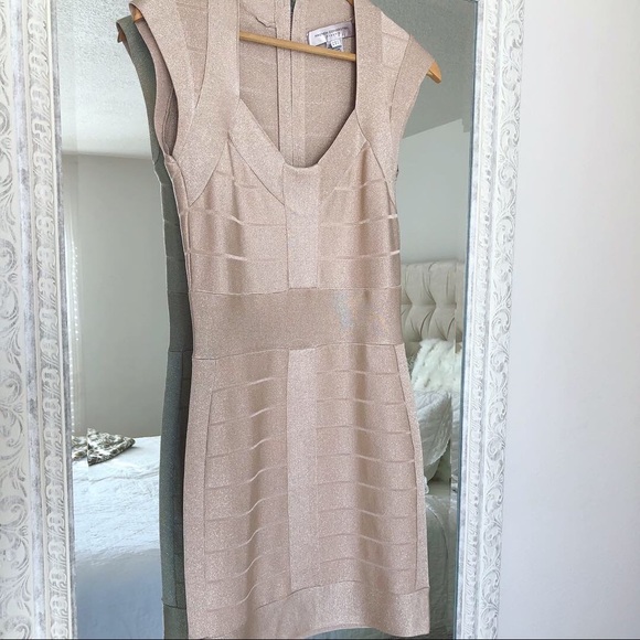 Dress - Picture 2 of 4